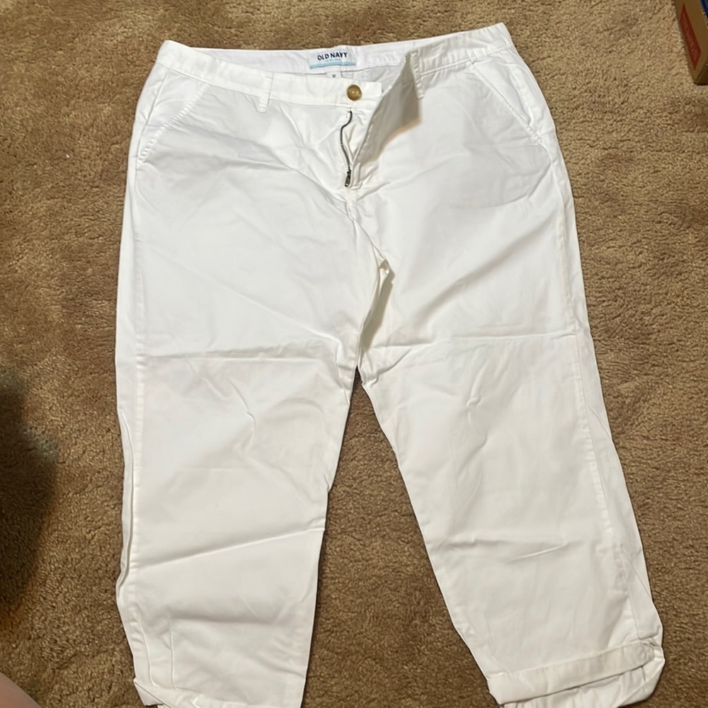 White capris pants 12 old navy